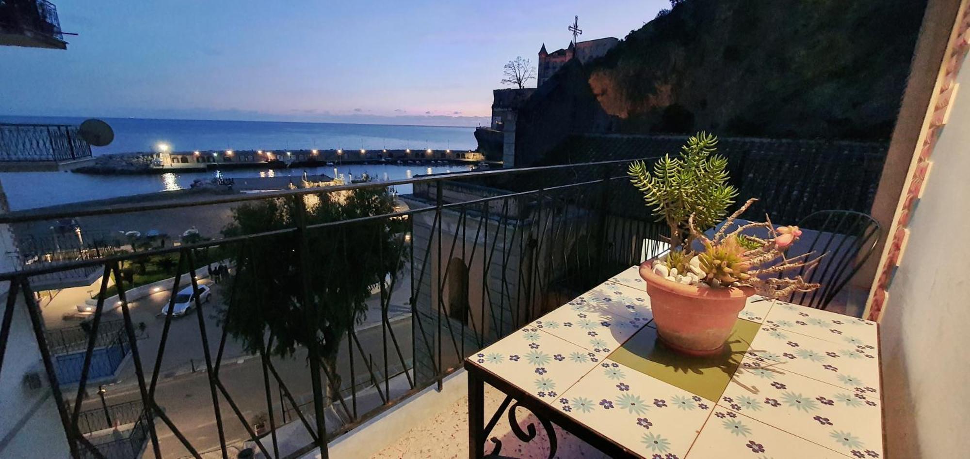 Casa Al Castello Apartment Maiori Ngoại thất bức ảnh